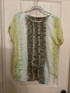 Lightweight silk/cotton Tie-Dye Short Sleeve Top in Green and Blue